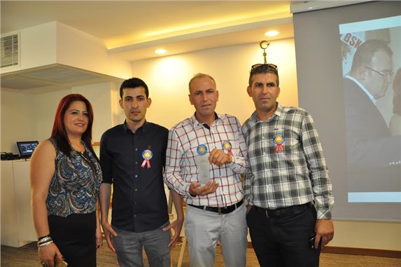  20. Yılında AS Sigorta Umut Gülbahar'a Plaket Verildi