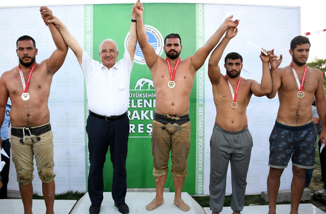 Pehlivanlar Gülnar’da Er Meydanına Çıktı