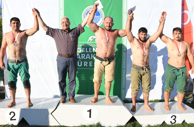 Başkan Kocamaz, “Ata Sporumuz Güreşi Yaşatmak Mecburiyetindeyiz”