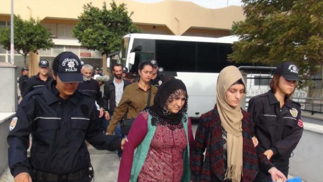 Mersin'de 2 Bombacı Teröriste Yardım Edenler Adliyede