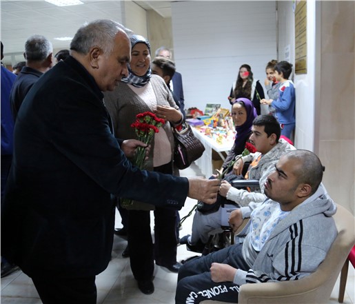 ERDEMLİ'DE PROTOKOL ENGELLİLER GÜNÜNÜ KUTLADI