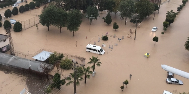 Mersin İçin Bakan Elvan: Metrekareye 170 kg Yağmur Düştü! 851 Yer Tahrip Oldu 2 Kişi Öldü 3 Kişi Kayboldu