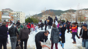 Mersin Anamur'da Kar Sevinci