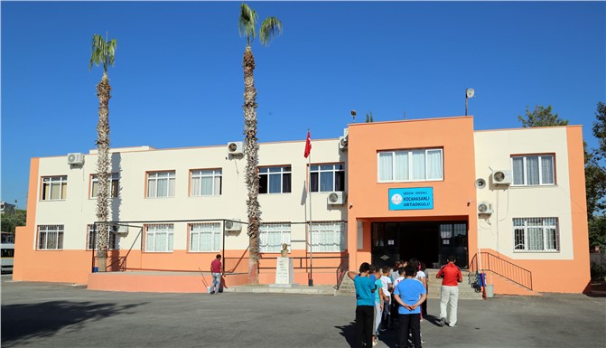 OKUL VE CAMİ HİZMETLERİ KOCAHASANLI’DA SÜRÜYOR