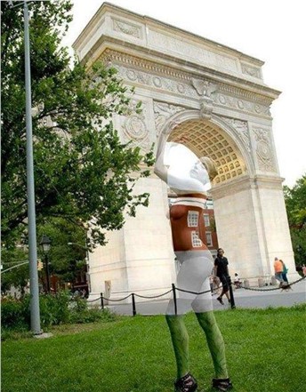 İstanbul'da Çıplak İnsanı Fark Edenler Şaşkınlığa Uğradı