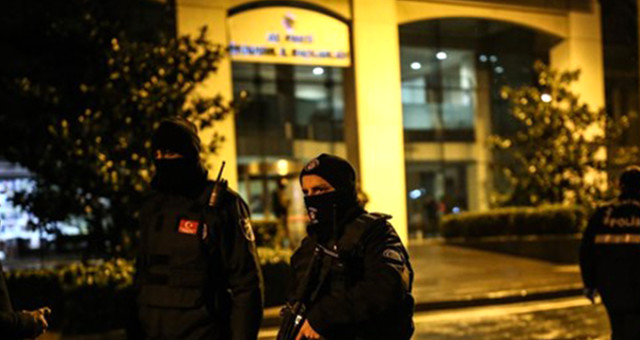 İstanbul'da 2 Saldırıda da Aynı Kişi Aynı Silah Yer Almış