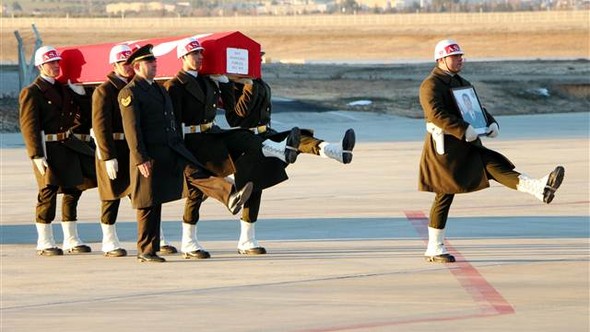 Şehit Ateşi İzmir'e Düştü
