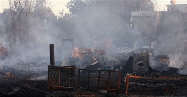 Tarım İşçilerinin Kaldığı Çadırlar Yandı