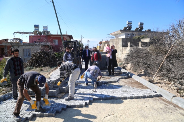 ERDEMLİ ’DE HİZMETLERİ YERİNDE DENETLİYOR