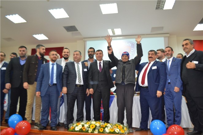 MERSİN İDMANYURDU’NUN YENİ BAŞKANI FUTBOLCULARINA ÖDEME YAPTI