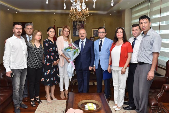 Vali Çakacak, Gülnarlılar Derneği Başkanı Şahin ve Yönetimini Kabul Etti