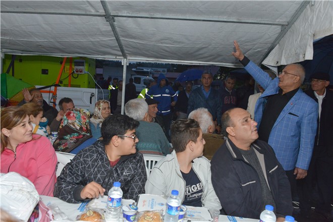 Çamlıyayla'da Yağmur Bereketliyle İftar Yapıldı