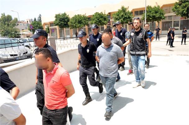 Mersin'de Haraç Operasyonu: 11 Gözaltı