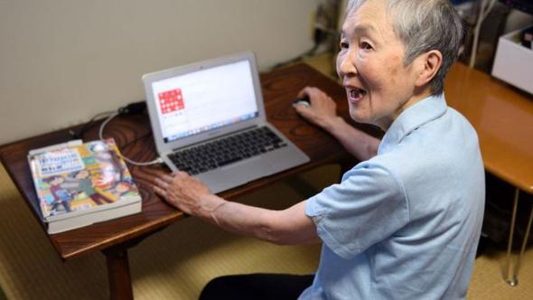 82 yaşında kod öğrendi, uygulama yazdı