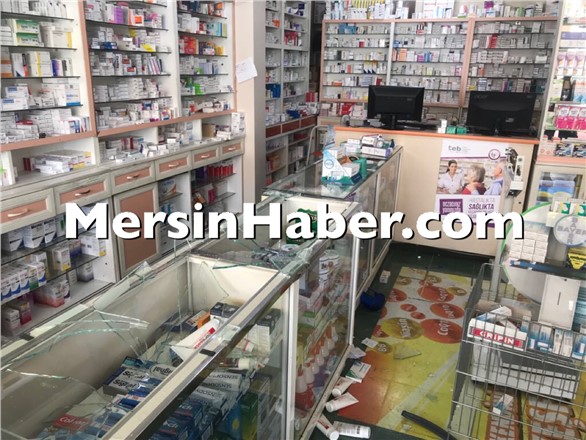 Nöbetçi Eczaneye Saldırı: 4 Yaralı Var