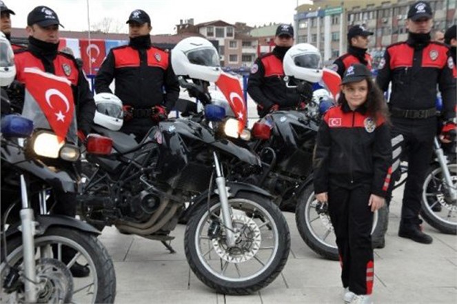 Mersin'de Motosikletli Polis Timleri İş Başında