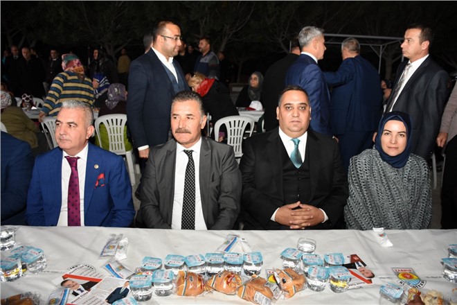 Tarsus'ta Hizmet Bilgilendirme Toplantıları Devam Ediyor