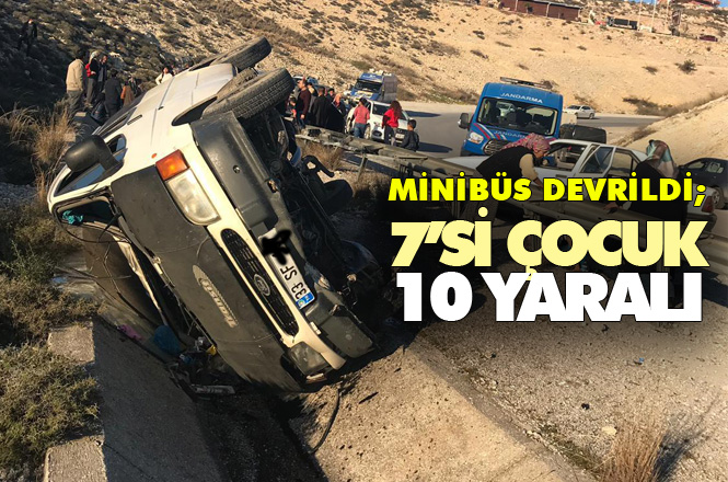 Mersin Tarsus’ta Minibüs Şarampole Devrildi: Aralarında Çocuklarında Bulunduğu 10 Kişi Yaralandı