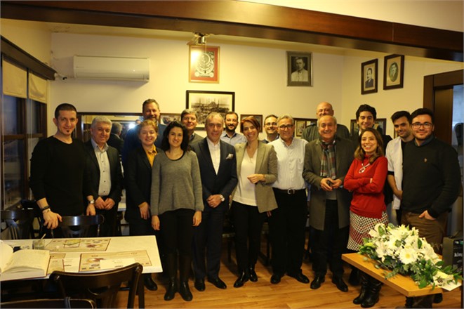 Ünlü Köfteci Emekliye Ayrıldı