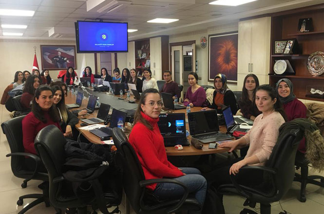 Geleceği Yazan Kadınlar Projesi Mersin'de Başladı