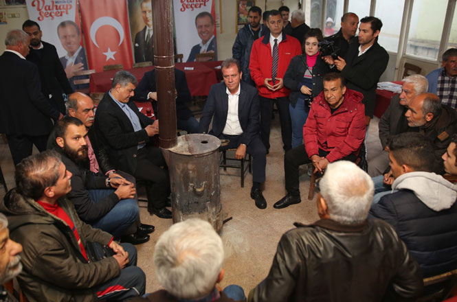 CHP Başkan Adayı Vahap Seçer, ‘Belediye Başkanı Irkçı, Ayrımcı Olamaz’