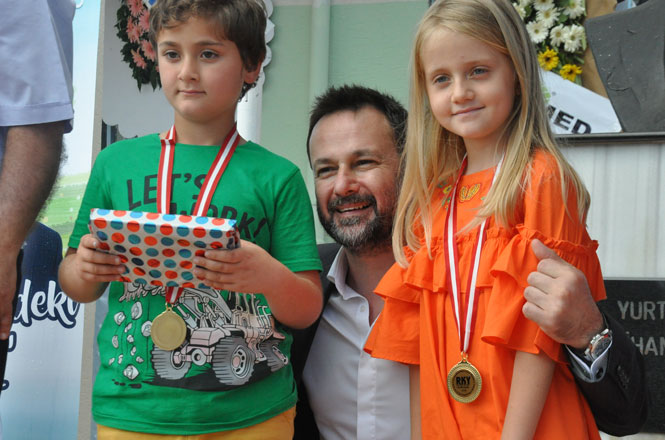 Rüştü Kazım Yücelen Resim, Şiir ve Öykü Yarışması’nın Ödülleri Sahiplerini Arıyor