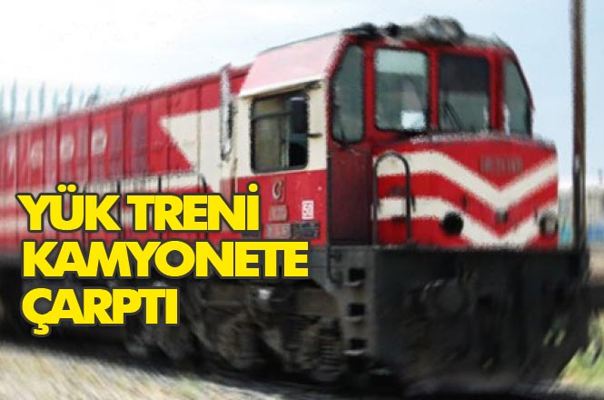 Mersin Tarsus Özlüce -Yenice Mahalleri Arasındaki Hemzemin Geçitte Tren Kamyonanete Çarptı