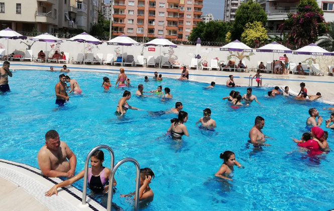 Mezitli Belediyesi Su Parkı Bayramda Rekor Kırdı
