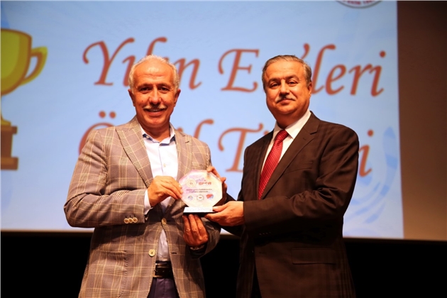 ‘yılın En’lerinde, Akdeniz Belediyesi’ne İki Ödül Birden