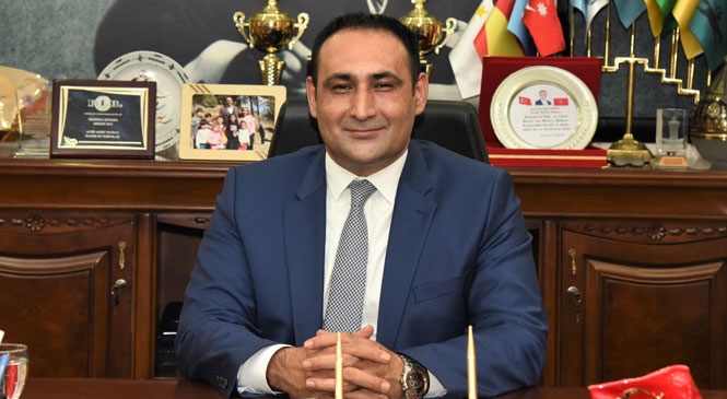 Başkan Yılmaz: "Sağlık Çalışanlarımıza Minnettarız"