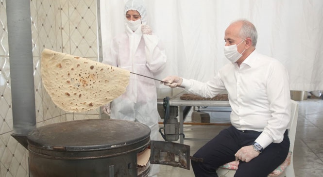 Akdeniz’de Ekmekler Pişiyor, Çorba Kazanları Kaynıyor