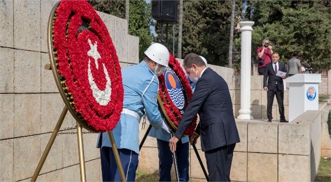 Başkan Seçer, Cumhuriyet Bayramı Kutlamaları Kapsamında Atatürk Anıtı’na Çelenk Bıraktı