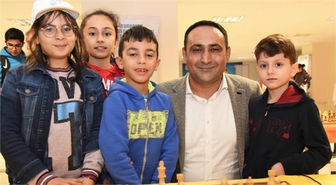 Toroslar Belediyesi'nden Atatürk'ü Anma Satranç Turnuvası