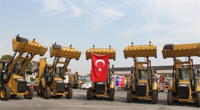 Mersin Büyükşehir Belediyesi, Araç Filosunu Daha Kaliteli Hizmet Vermek Amacıyla Yeni Aldığı 79 İş Makinesiyle Güçlendirdi