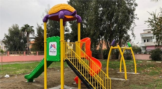 Büyükşehir’den Tarsus ve Çamlıyayla’da 13 Farklı Noktaya Çocuk Oyun Parkı