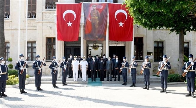 Mersin Valisi Ali İhsan Su, Jandarma Teşkilatının 182’inci Kuruluş Yıl Dönümü Münasebetiyle İl Jandarma Komutanlığı’na Bir Ziyaret Gerçekleştirdi.