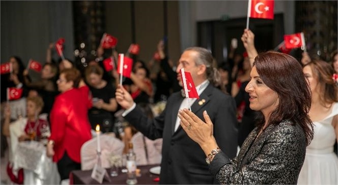 Mersin Büyükşehir Belediye Başkan Vekili Gülcan Kış: "Cumhuriyet; Büsbütün Bir Hayatın Müjdecisidir"