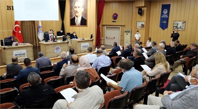 Akdeniz Belediye Meclisi, Kasım Ayı İlk Oturum Toplantısını M. Mustafa Gültak Başkanlığı’nda Gerçekleştirdi