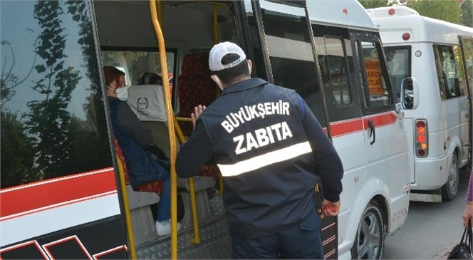 Mersin Büyükşehir Zabıta Ekipleri, Tarsus’ta Toplu Taşıma Araçlarına Yönelik Denetimlerini Sürdürüyor