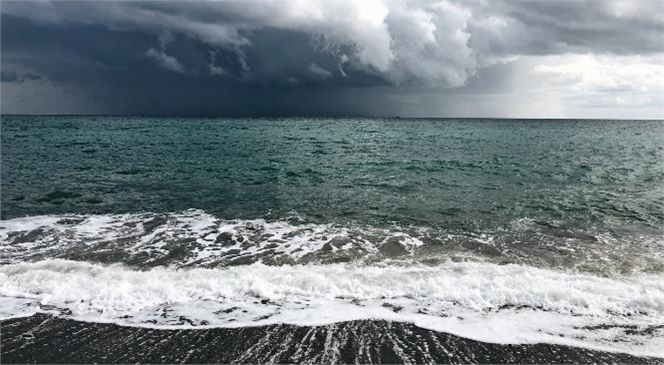Meteoroloji Akdeniz İçin Fırtına Uyarısında Bulundu