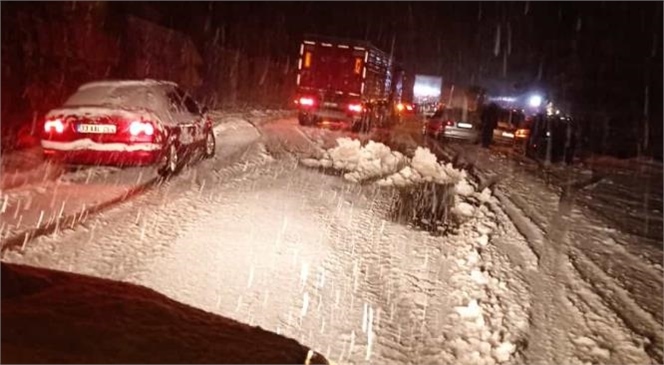 Kar Nedeniyle Eski Ankara Yolu Çamalan Mevkiinde Yol Trafiğe Kapandı