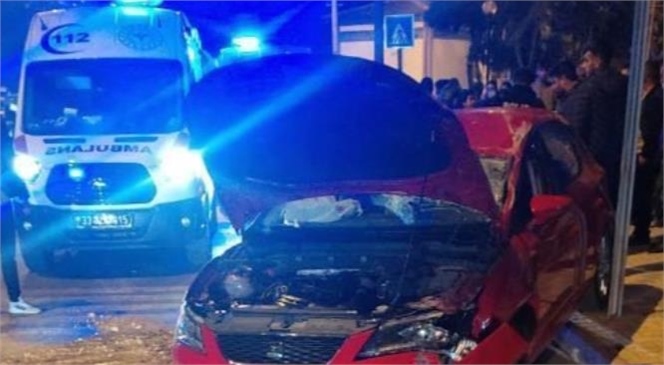 Mersin'de Gece Saatlerinde Meydana Gelen Trafik Kazasında 3 Kişi Yaralandı