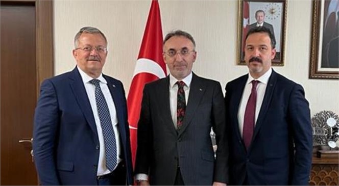 Mersin Tarsus Organize Sanayi Bölgesi Başkanı Sabri Tekli ve Bölge Müdürü Halil Yılmaz, Sanayi ve Teknoloji Bakanlığı Sanayi Bölgeleri Genel Müdürü Fatih Turan’ı Ziyaret Etti