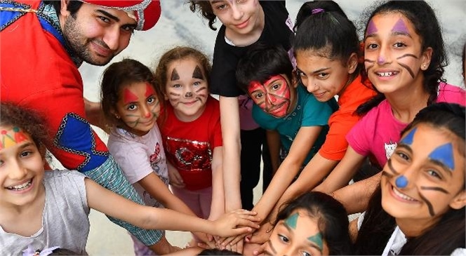Tarsus’un Köylerinde Çocuklar 3 Gün Bayram Coşkusu Yaşadı