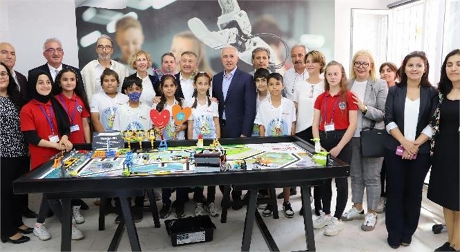 Ahmet Şimşek Ortaokulu Robotik Kodlama Atölyesi'nin Açılışı Törenle Gerçekleşti