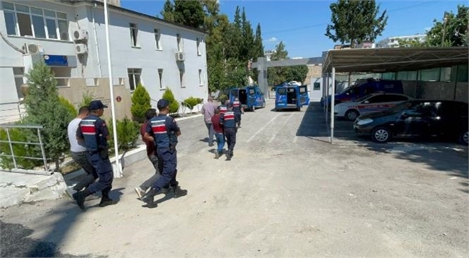 Mersin'de Hırsızlık Yapan Şebeke Kıskıvrak Yakalandı
