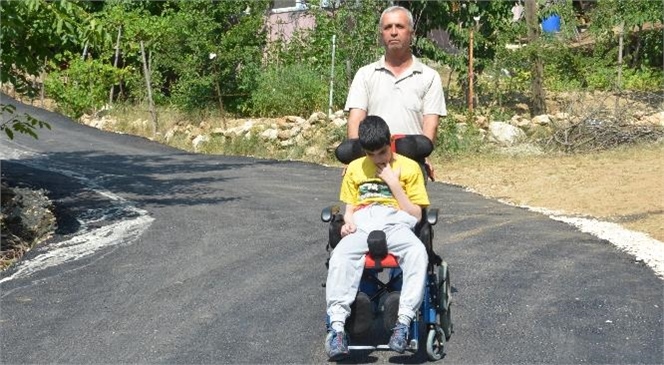 Kerem Artık, Tekerlekli Sandalyesi İle Birlikte Rahatlıkla Dışarıya Çıkabiliyor