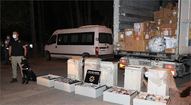 Mersin'de 5 Farklı Kargo Paketi İçerisinde 56 Kilo 200 Gram Esrar Ele Geçirildi