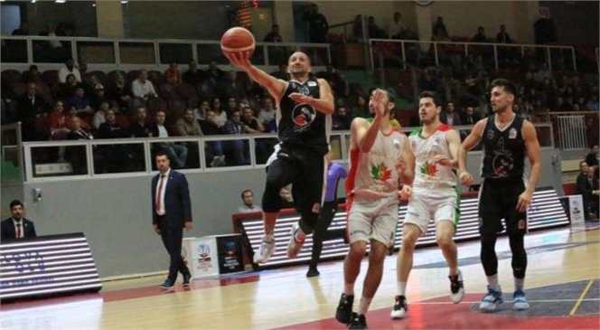 Mersin Büyükşehir Belediyesi Basketbol Takımı Semt77 Yalovaspor’u 78-70 Mağlup Etti