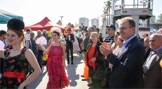 Mersin Büyükşehir Belediye Başkanı Vahap Seçer, 8. Mersin Uluslararası Narenciye Festivali’nin Açılış Törenine Katıldı